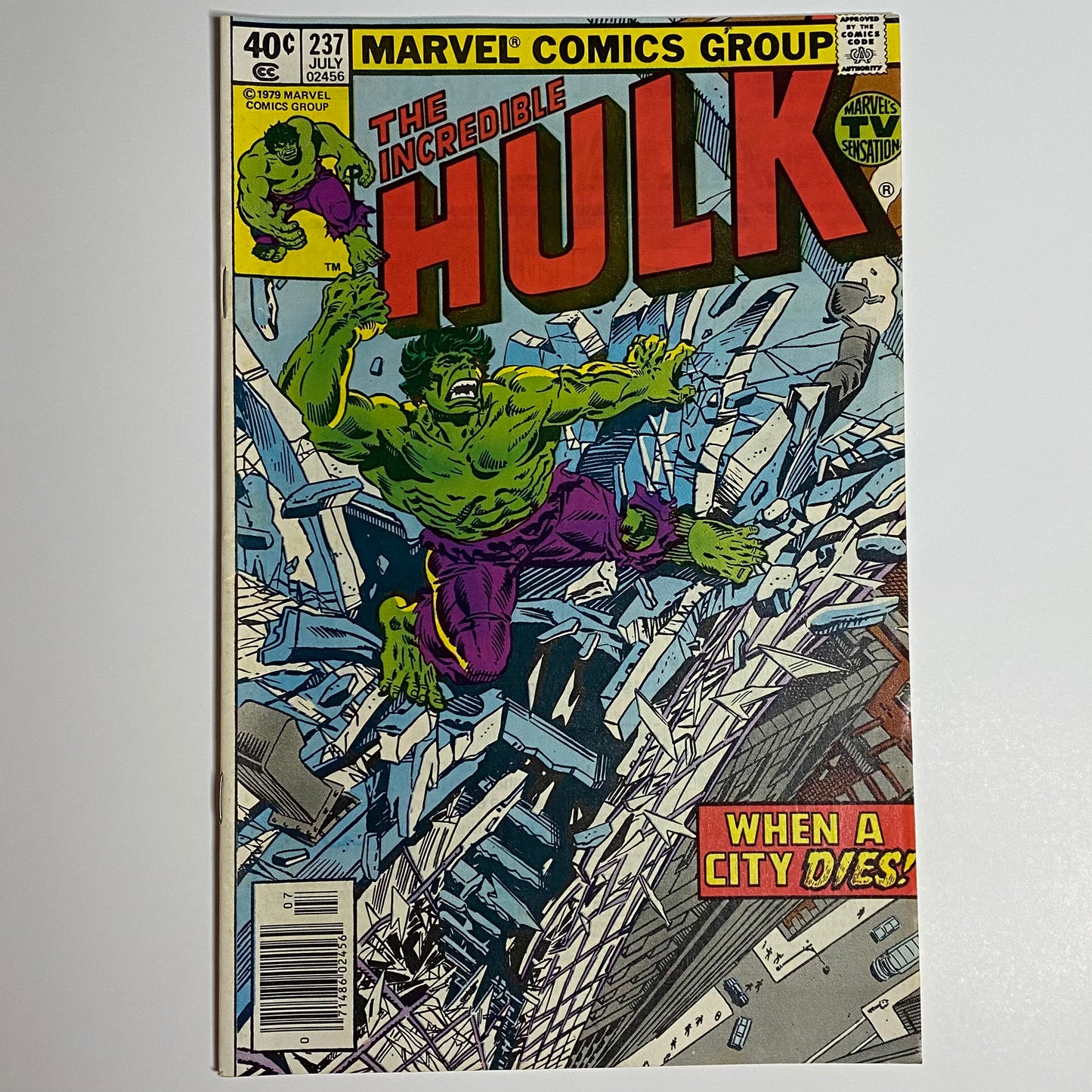 Hulk #237 newsstand