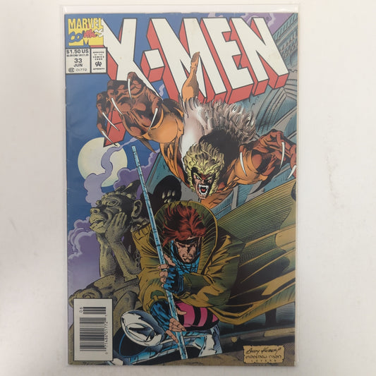 X-Men #33 Newsstand