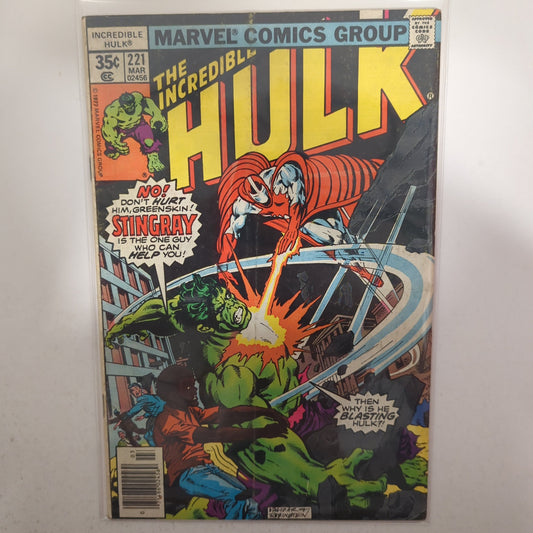 The Incredible Hulk #221 Newsstand