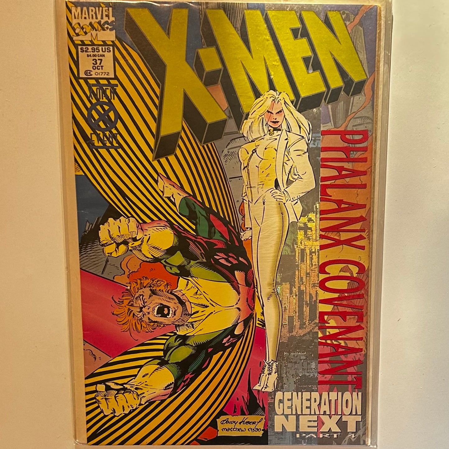 X-Men #37 Newsstand