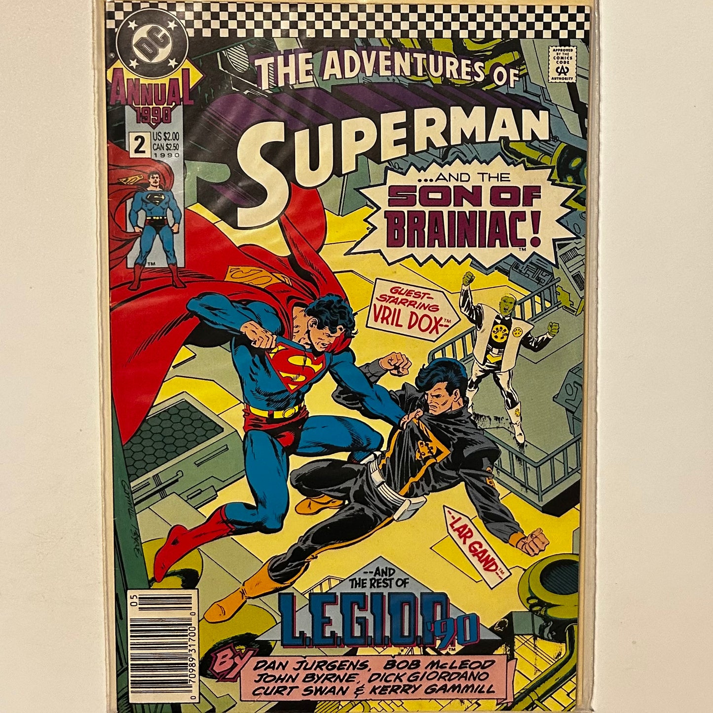 Adventures of Superman annual #2 Newsstand